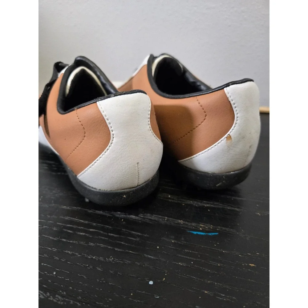 Callaway Golf Shoes Tan White Hook and Loop Athletic Spiked Sneakers Size 8.5